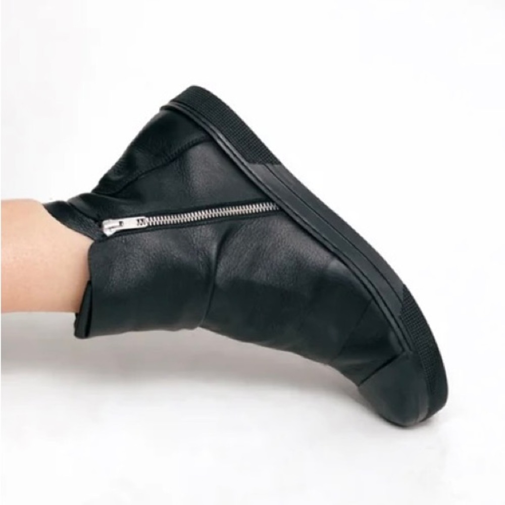 Marcella New York Lafayette Black Ankle Leather Boots with Double Zippers - Picture 9 of 16